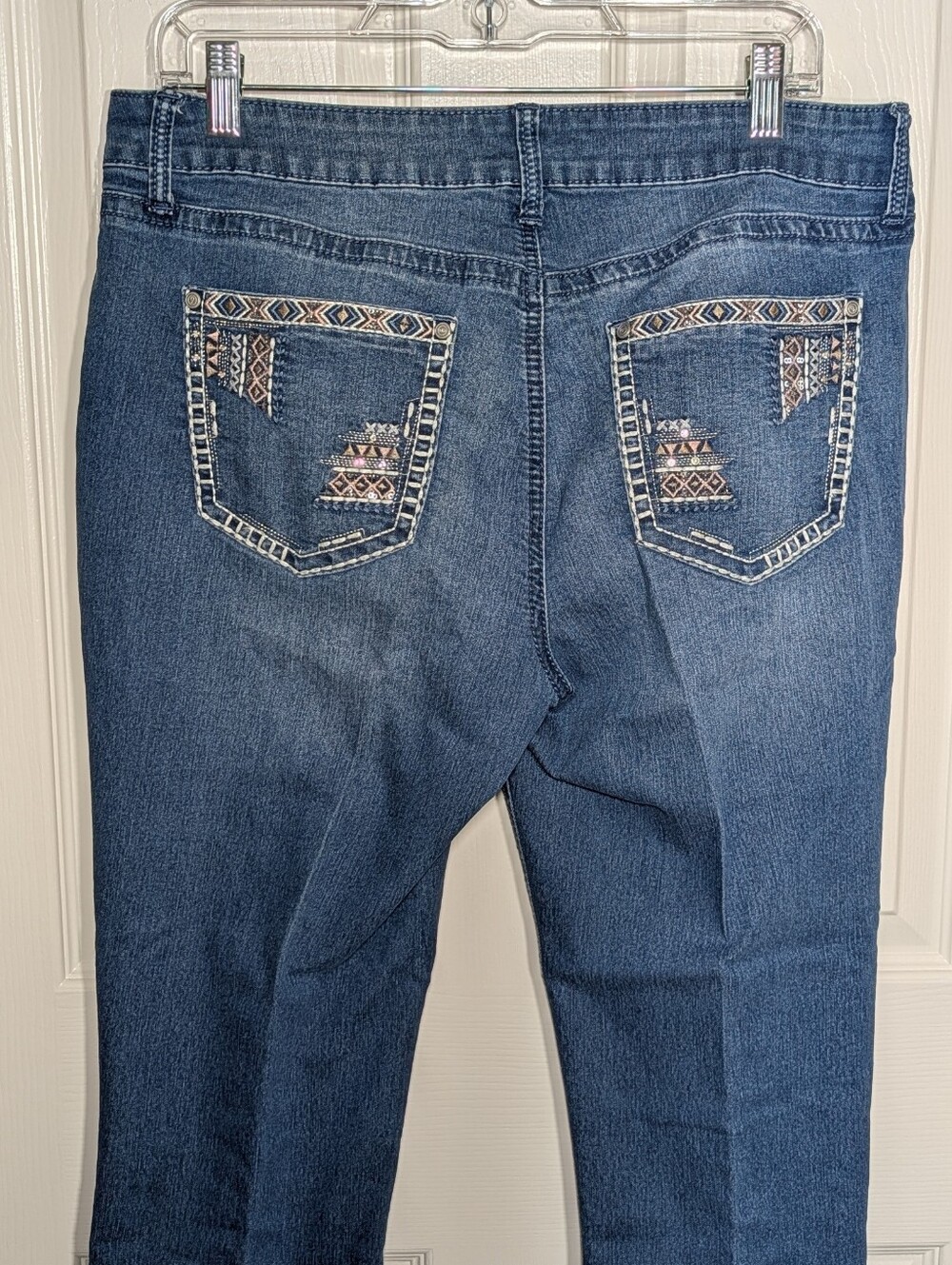 NEW DIRECTIONS Denim Stretch Capri Pants - Picture 5 of 7